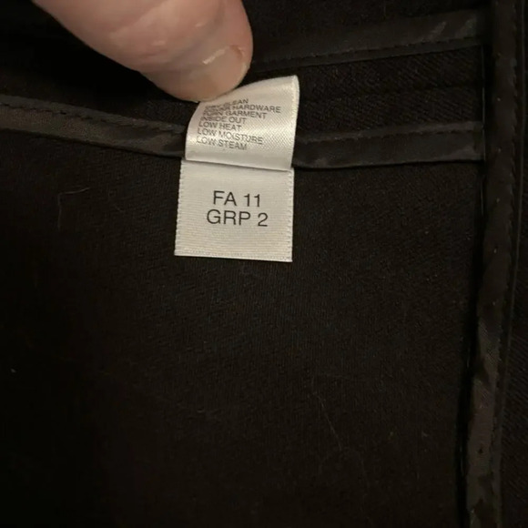 Vintage St. John Sport Black Blazer Jacket Women's Size Small Gold Button - Picture 6 of 6